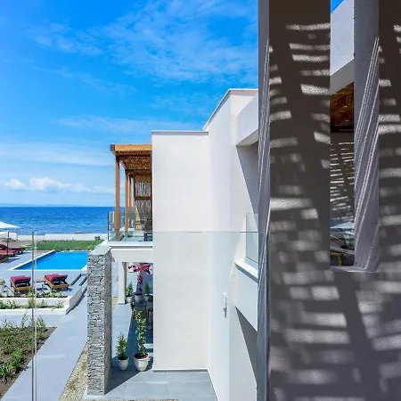 Hotel Amyntas Seafront 3*