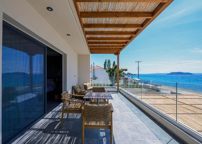 Amyntas Seafront - Adults Only 3*