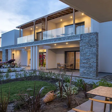 Amyntas Seafront - Adults Only