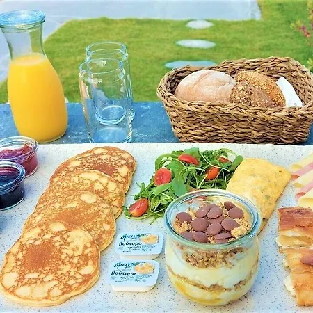 ホテル Amyntas Seafront - Adults Only 3*