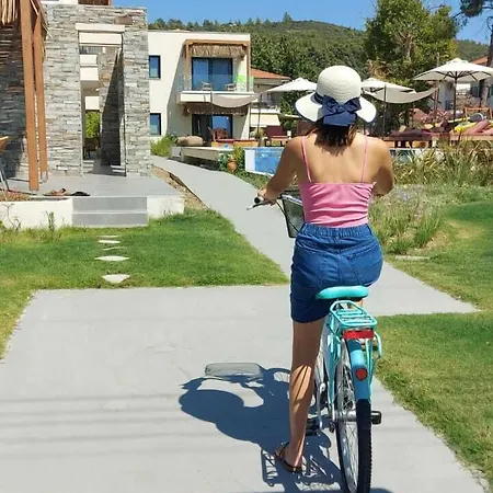 Amyntas Seafront - Adults Only