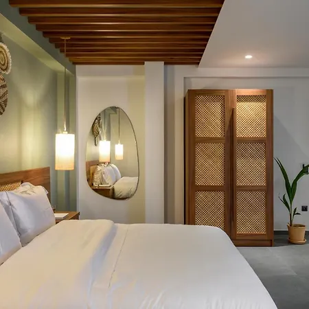 Amyntas Seafront - Adults Only 3*