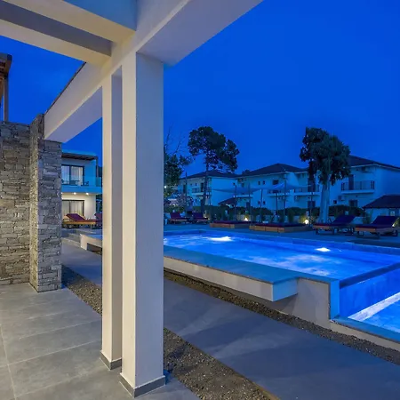 Amyntas Seafront - Adults Only 3*