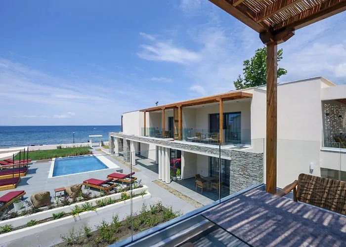 Amyntas Seafront - Adults Only 3*